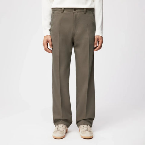DRYKORN TAVIC Moderne Chino in Viskose-Mix Farbe - faded olive