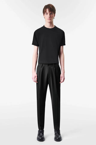 DRYKORN CHASY HOSE MIT BUNDFALTE IN BI-STRECH WOLLE DRYNAMIC BLACK