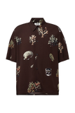 DRYKORN MERYN Kurzarmhemd mit maritimen Print in Viskose Farbe - dark chocolate online kaufen