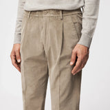 DRYKORN CHASY_RGLR Casual Hose mit Bundfalte in Baumwoll-Breitcord Frabe - Beige online kaufen