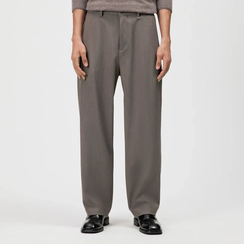 DRYKORN WYACO Klassische Relaxed Fit Hose in glänzendem Satin Farbe - earth