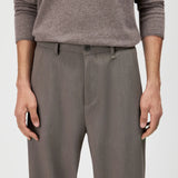 DRYKORN WYACO Klassische Relaxed Fit Hose in glänzendem Satin Farbe - earth online kaufen