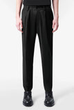 DRYKORN CHASY HOSE MIT BUNDFALTE IN BI-STRECH WOLLE DRYNAMIC BLACK online kaufen